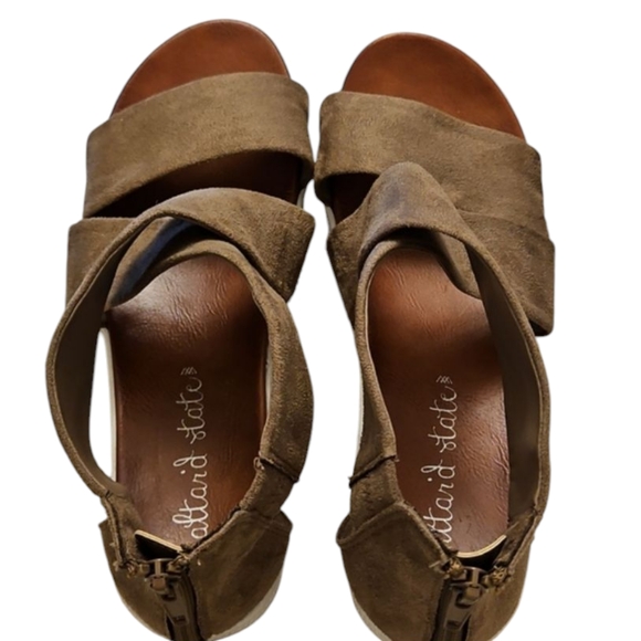 🔴SALE Altar'd State Millie Sandals, size 10 - Picture 2 of 13